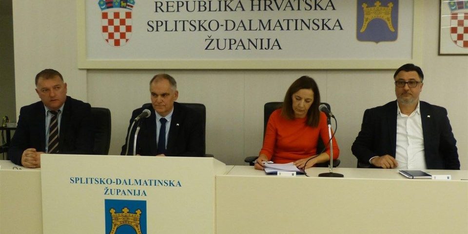 P1710258