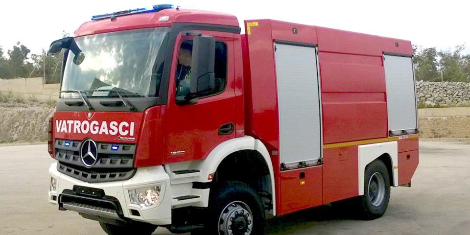 Vatrogasna-cisterna-02