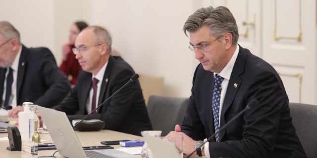 PXL_170320_28456671