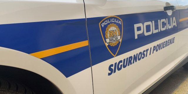 policija