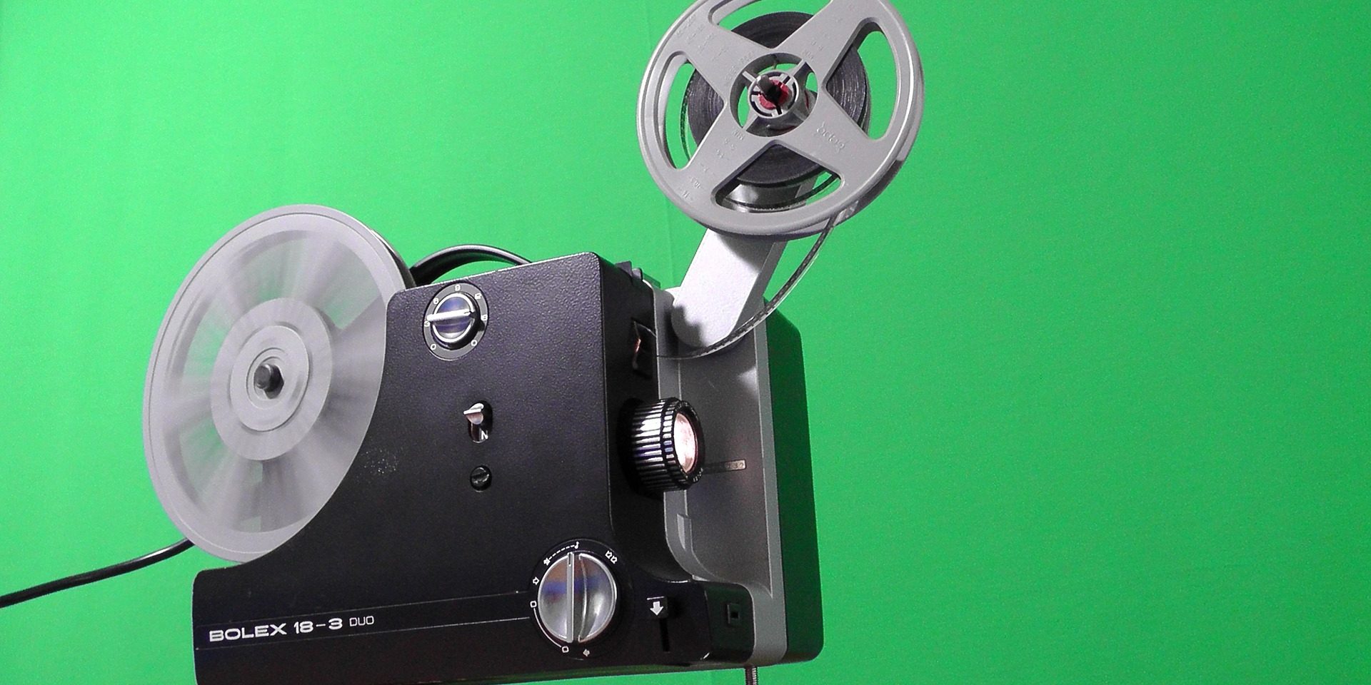 projector-1285696_1920