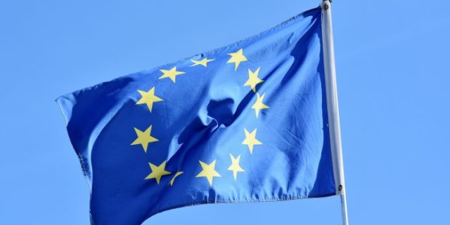 flag-3370970_1920-696×464