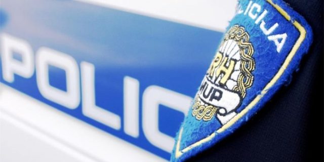 policija-natpis-696×464