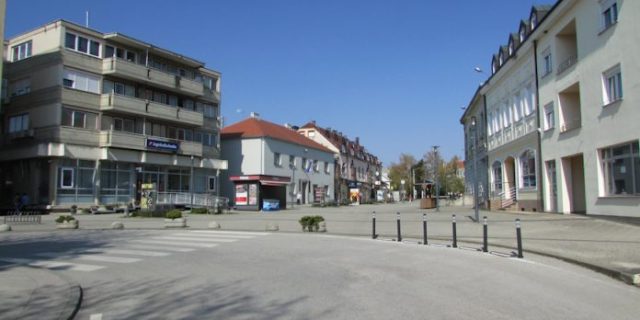 002-696×382