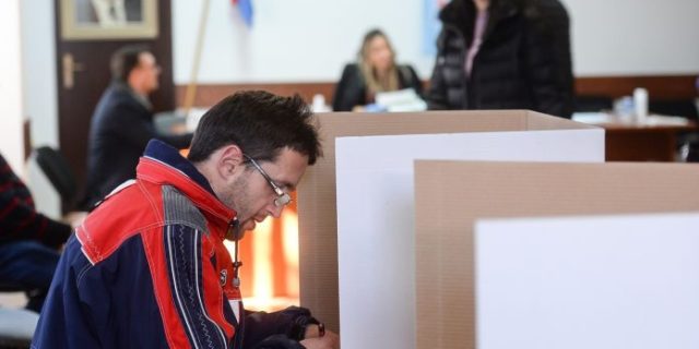 PXL_150320_28429557-696×518