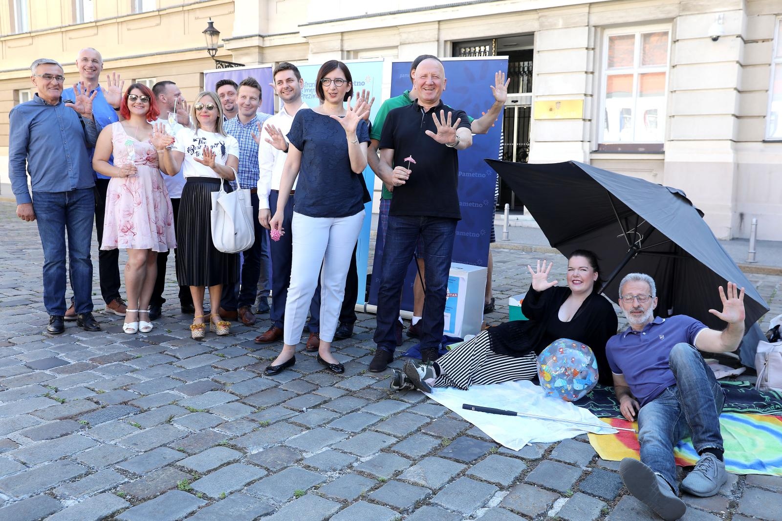 Koalicija Stranke s imenom i prezimenom, Pametno i Fokus napravili svoje “Ljeto na Markovom trgu”