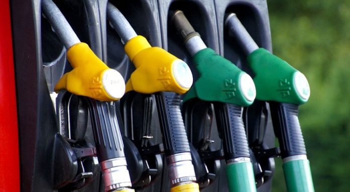 fuel-1596622_960_720-Custom-696×382