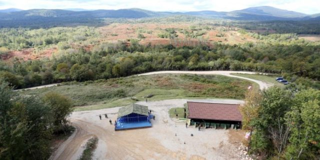 PXL_041019_26302318-696×464