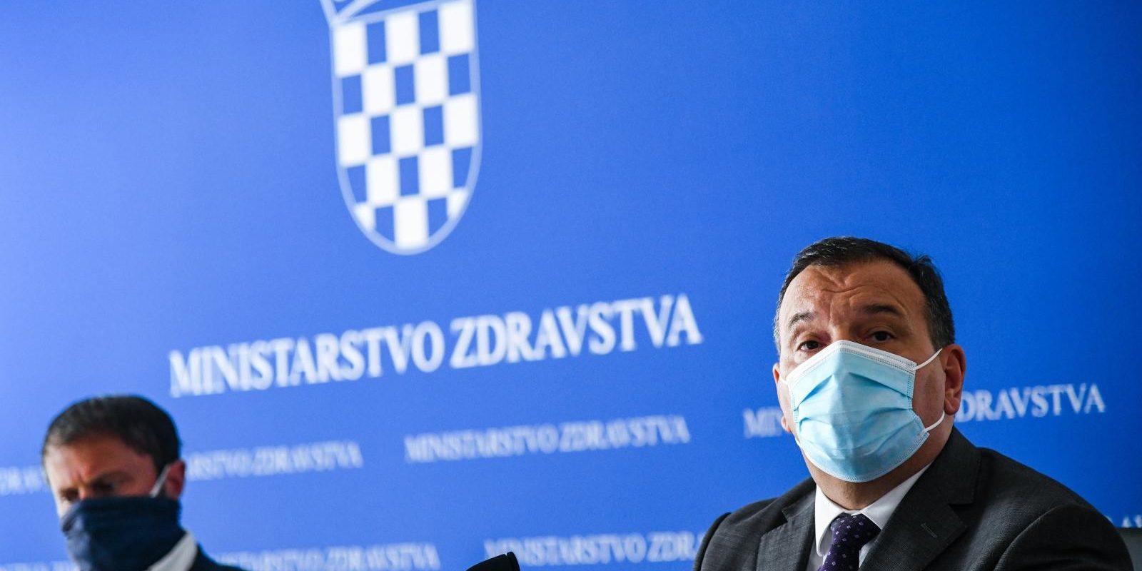 Zagreb: Vili Beroš i Saša Bilić predstavili mobilnu aplikaciju “Stop COVID-19”