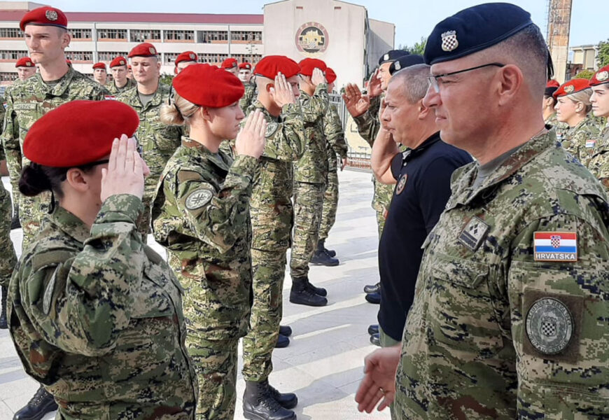 U Kninu održana ceremonija dodjele crvenih beretki