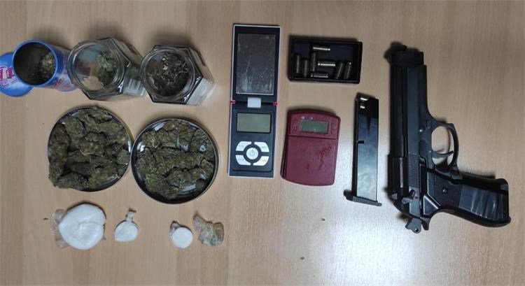 amfetamin marihuana i plinski pištolj (002)