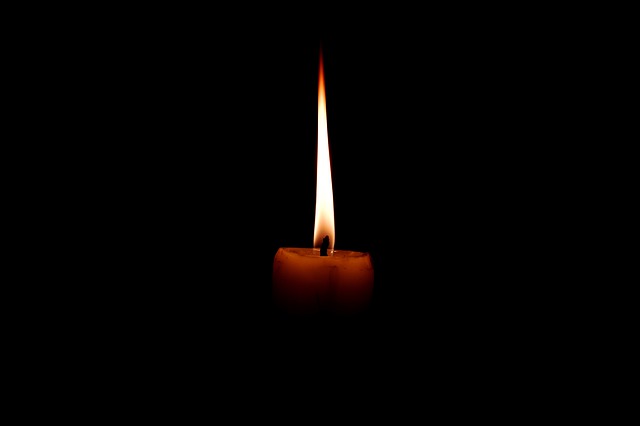 candel-4214794_640