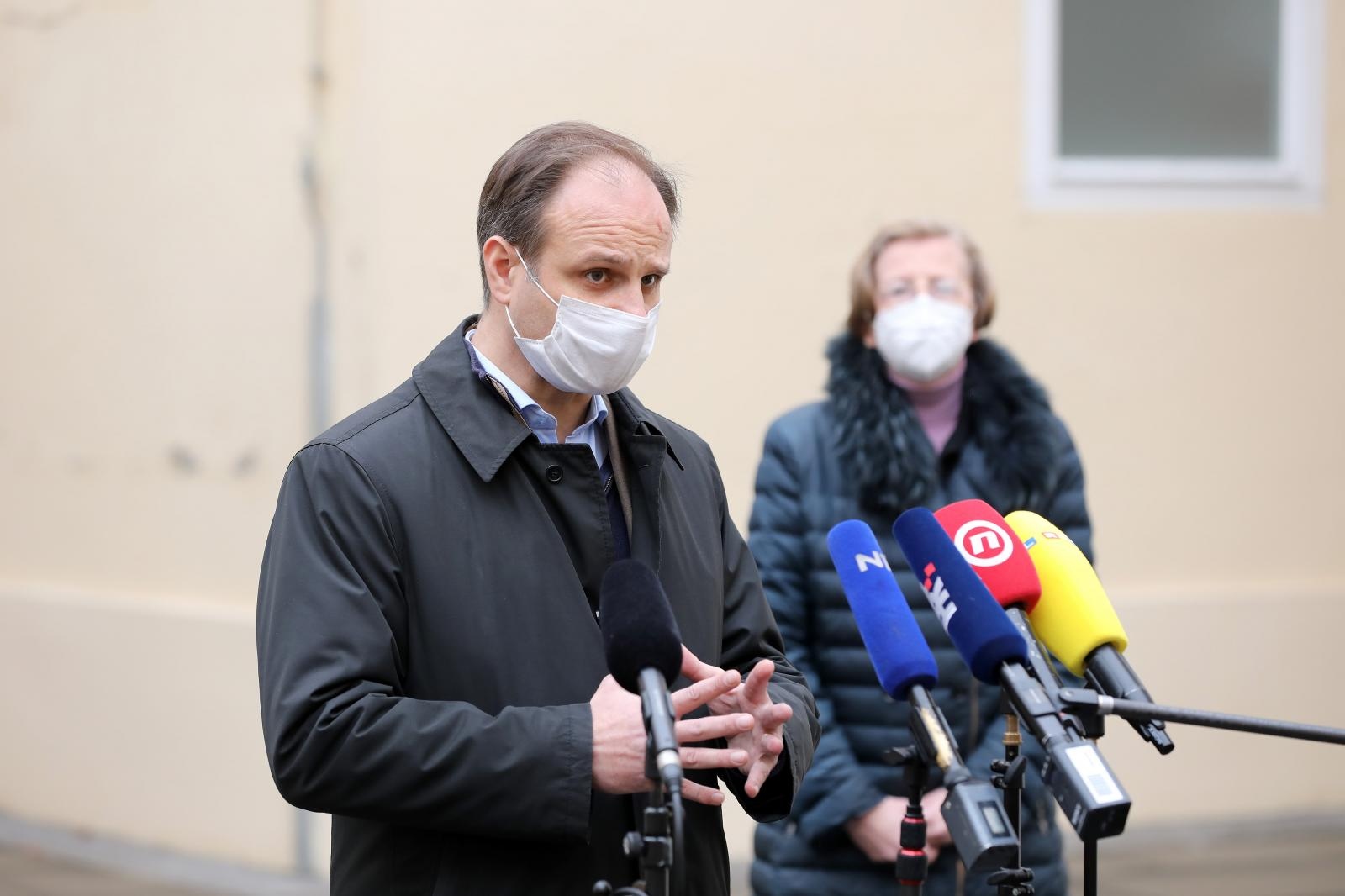 Zagreb: Izjave za medije nakon sastanka Stožera civilne zaštite RH i Vlade