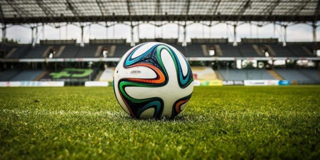 ball-488700_1280-768×512