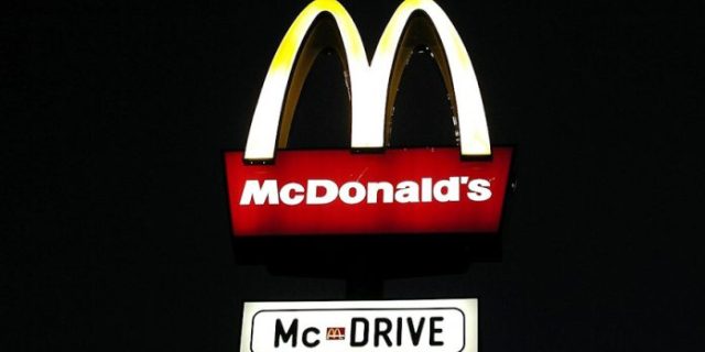 donalds-387237_1280-696×382