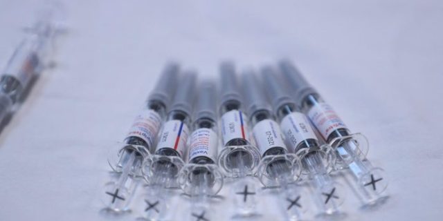 PXL_131120_30829611-696×454