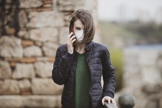 mask-5008652_640