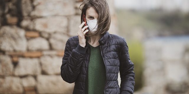mask-5008652_640