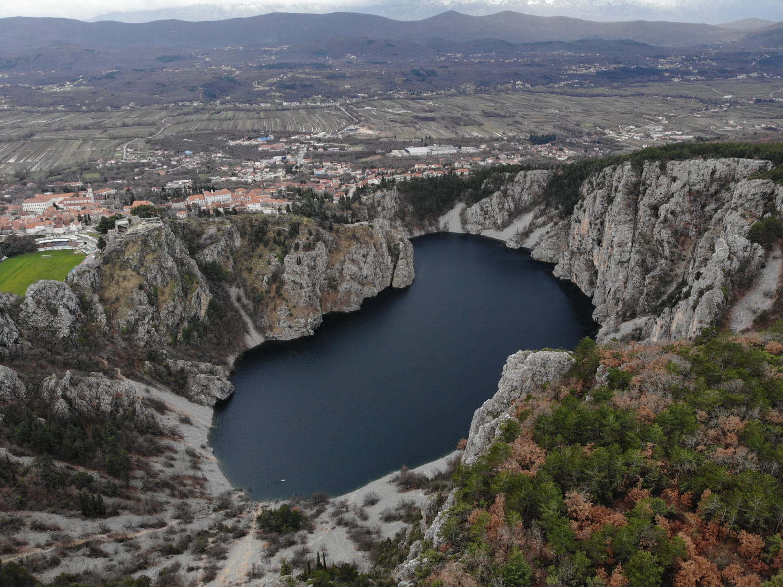 modro jezero