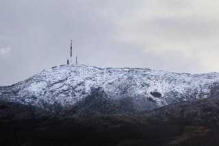 Snijeg na sjevernim padinama Biokova