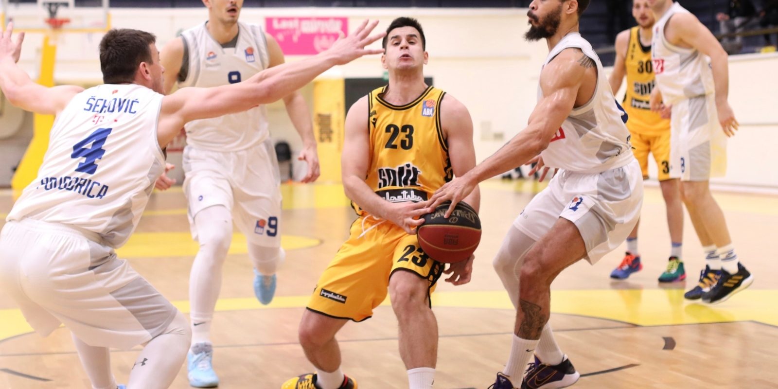 KK Split i KK Budućnost VOLI susreli se u 14. kolu ABA Lige
