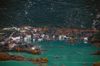 Vrgorac: Pogled na poplavljene Kokoriće