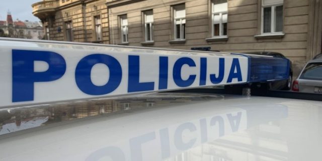 auto[1]