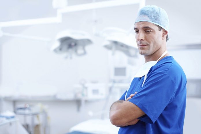 doctor-1149149_1280-696×464