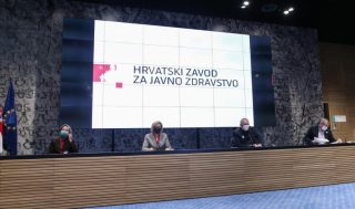 PXL_120321_32137973-768×453