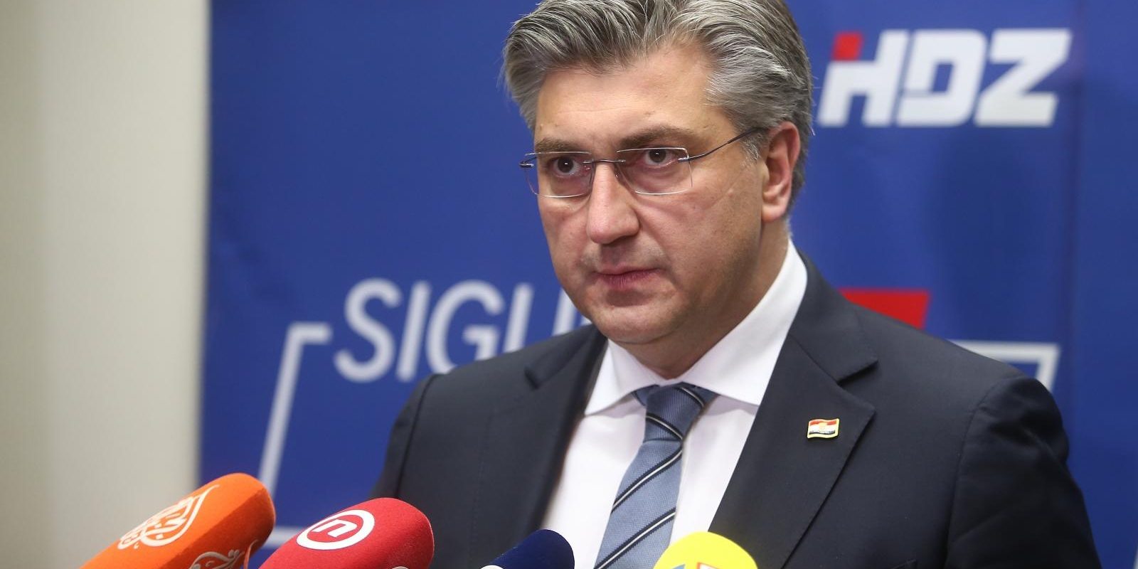 Plenković potvrdio: Za sada nema obustave cijepljenja AstraZenecom u Hrvatskoj