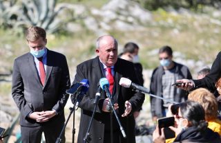 Željko Kerum kod Križa na Marjanu predstavio svoje suradnike