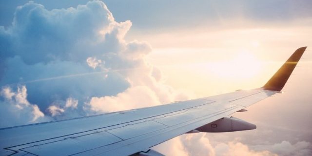 plane-841441_1280-768×510