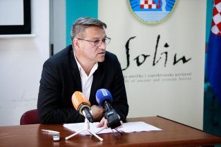 Konferencija za medije gradonačlnika Solina Dalibora Ninčevića