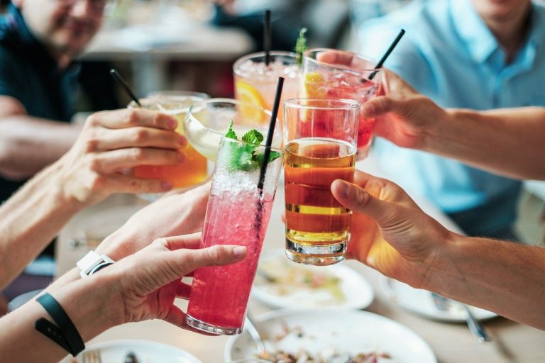 drinks-2578446_1280-768×512