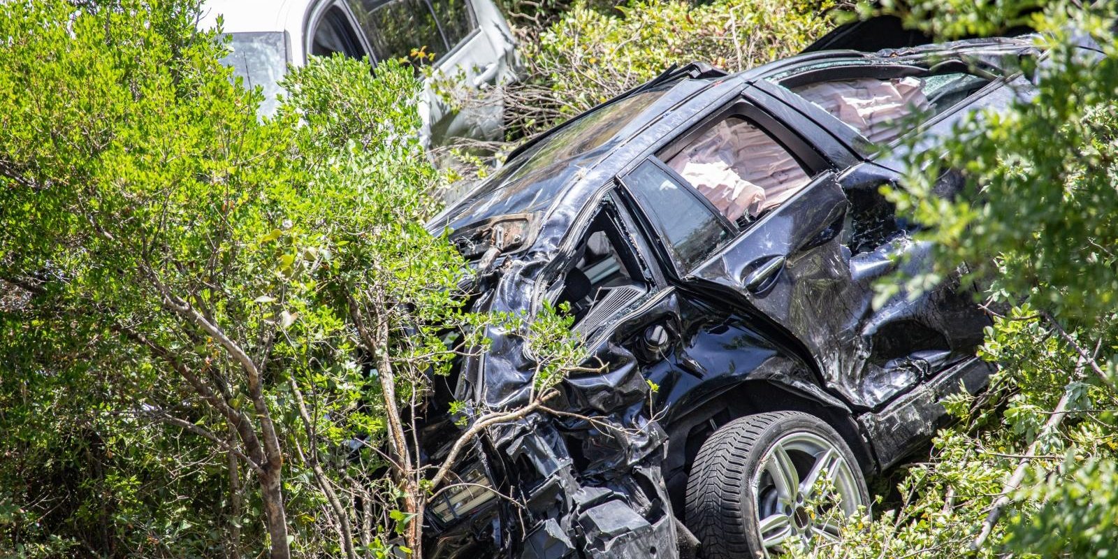 Dva automobila sletjela u provaliju nedaleko Dubrovnika