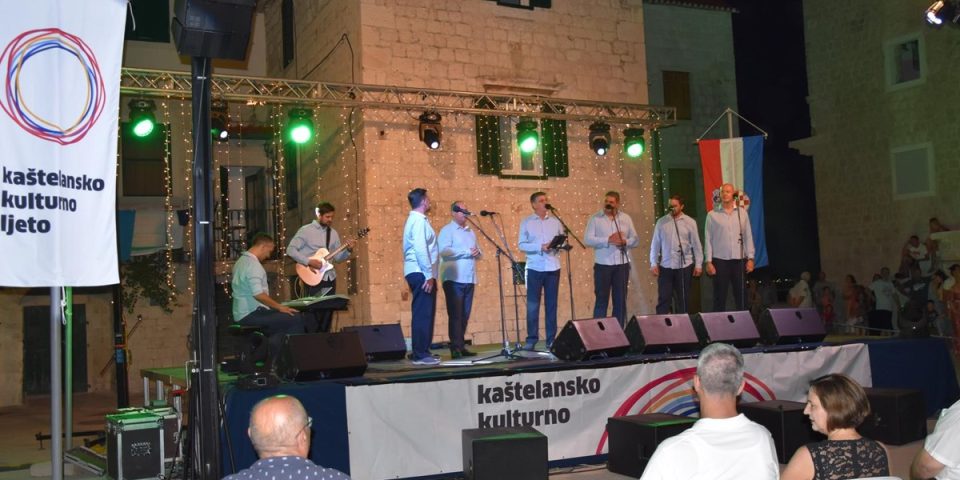 KAŠTELA LJETO
