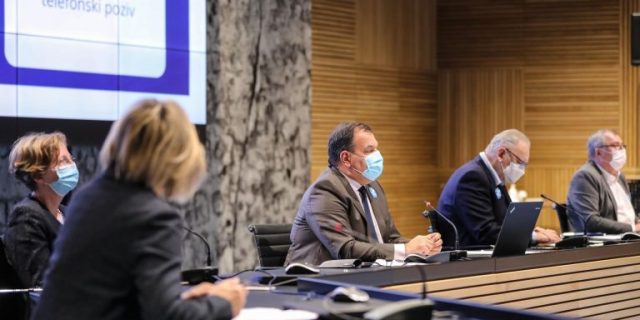 PXL_010321_32003269-768×511