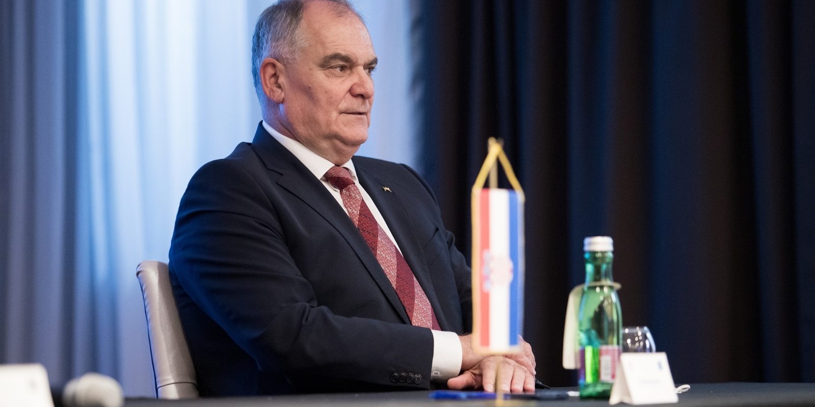 Split: Boban podijelio ugovore korisnicima sredstava za korištenje obnovljivih izvora energije