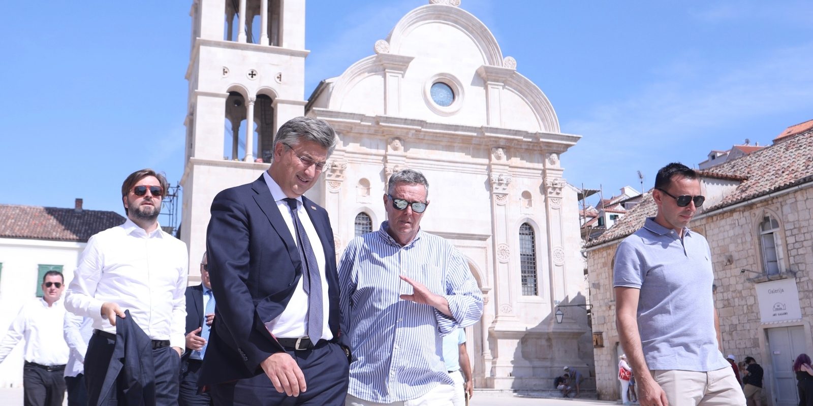 Hvar: Premijer Plenković sastao s hvarskim gradonačelnikom Rikardom Novakom