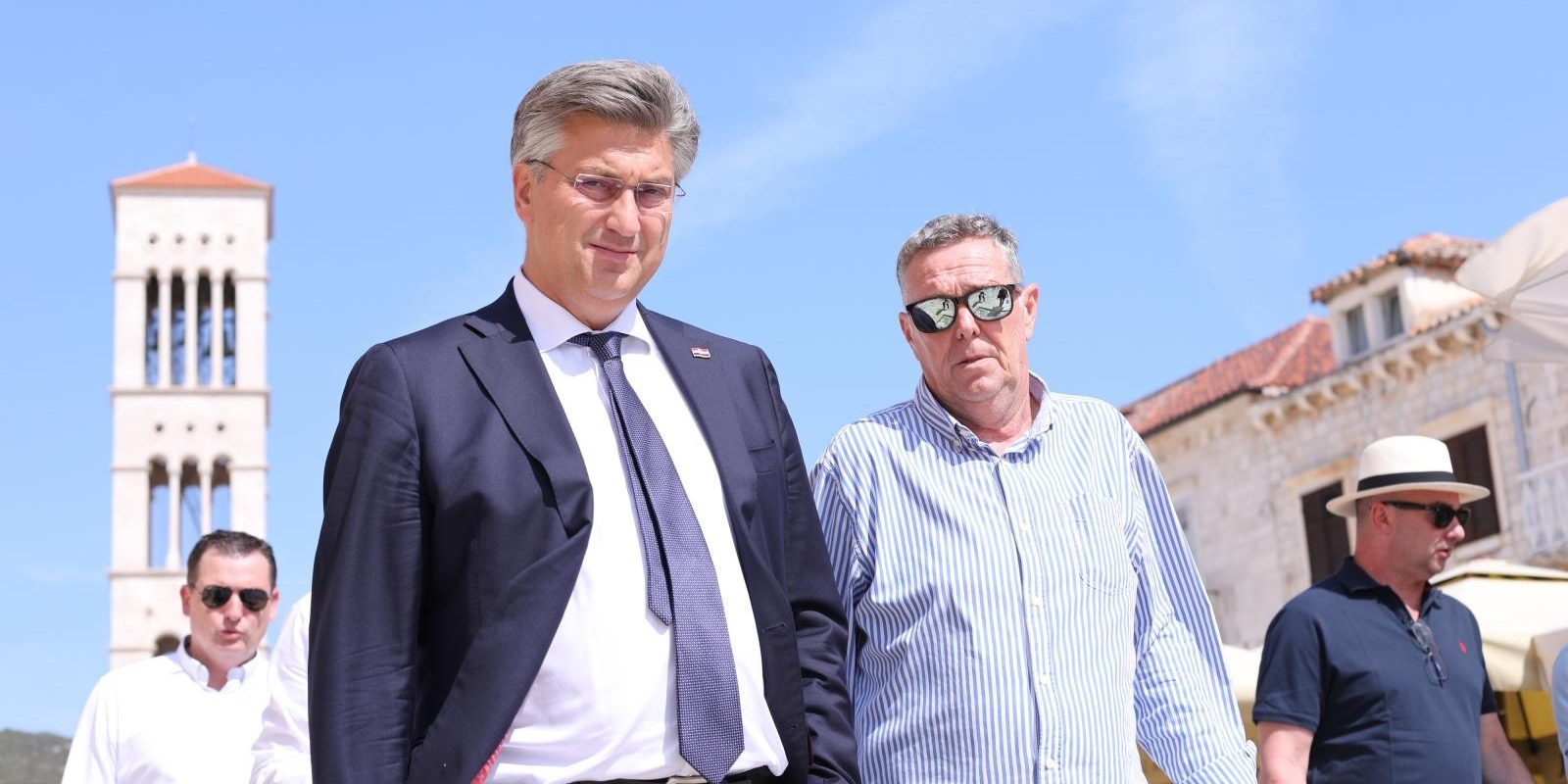 Hvar: Premijer Plenković sastao s hvarskim gradonačelnikom Rikardom Novakom