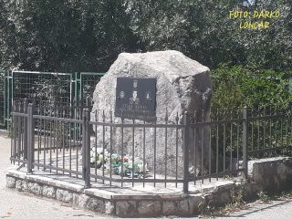 Spomenik Krniću VD