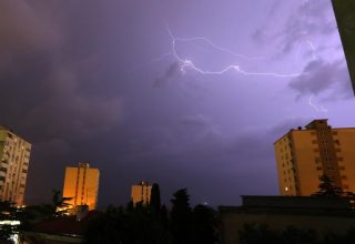 PXL_140721_33675176-768×529