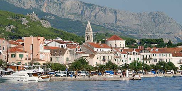 Makarska_from_port – prava