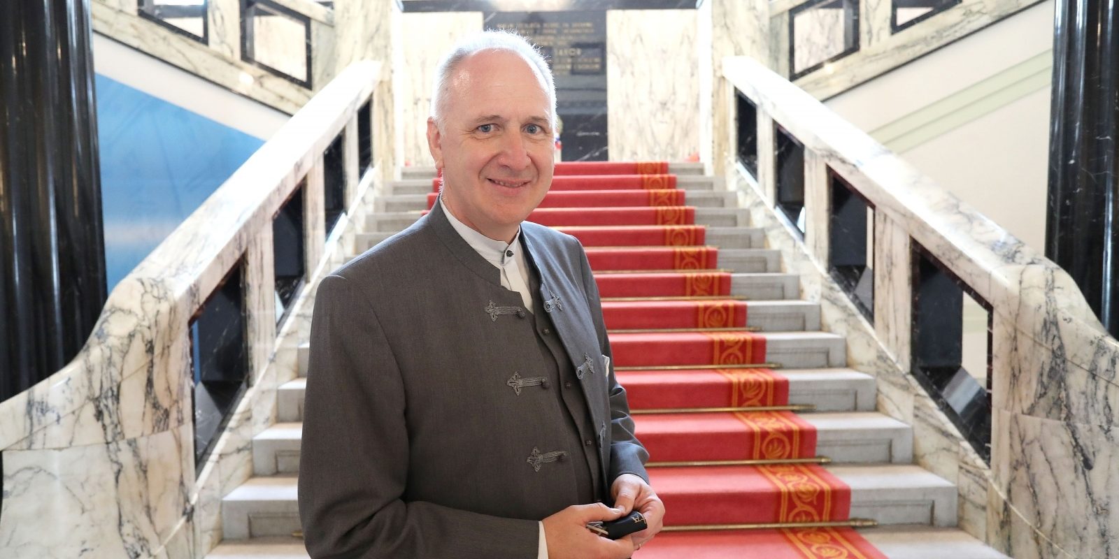 Zagreb: Nakon završetka mandata gradonačelnik Splita, Andro Krstulović Opara vraća se u Sabor