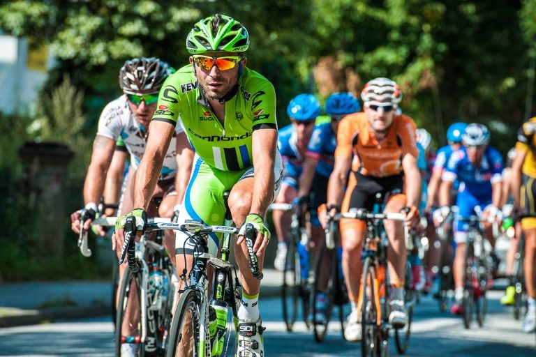 cycling-1814362_1280-768×512