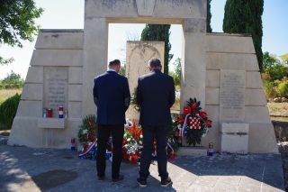 polaganje-vijenaca-Hrvace-1