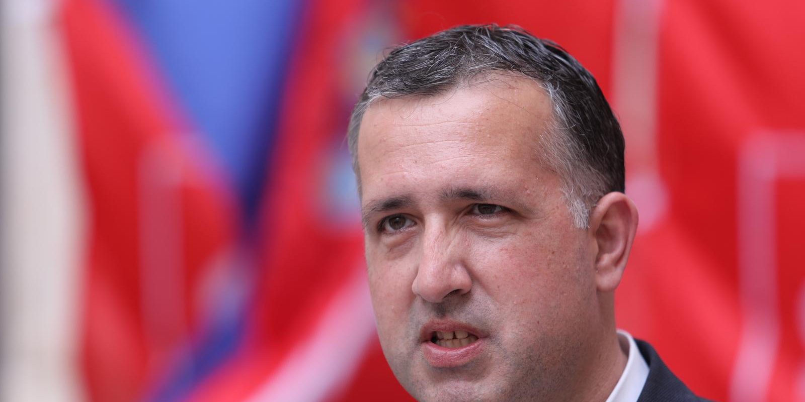 Split: Čelnici splitskog SDP-a i Stranke umirovljenika dijelili su karanfile