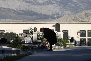 Split: Građani obilaze groblja