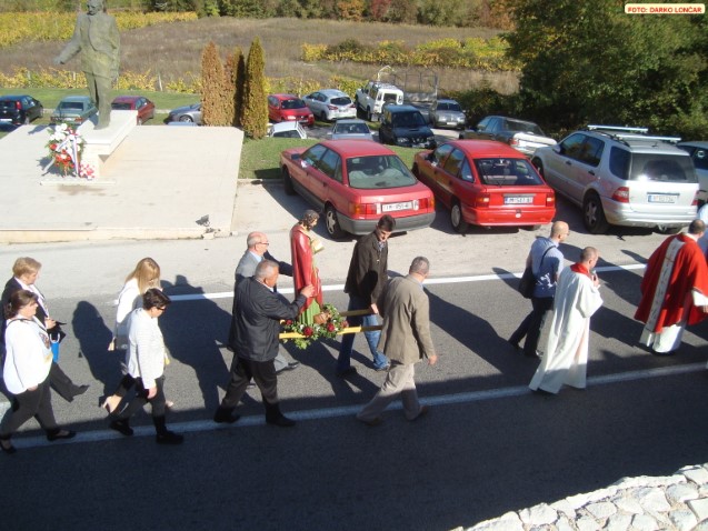 Procesija sv Luka Podbablje (Custom)