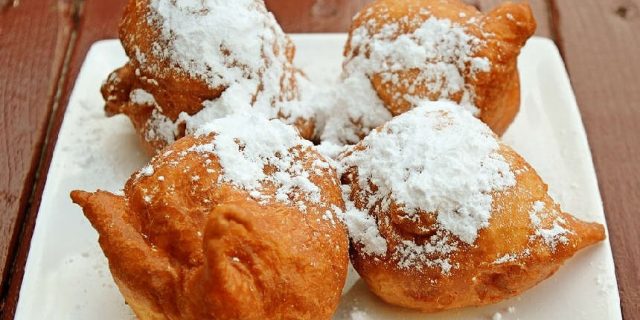 2021-11-29-gastro-DESERTI-fritule